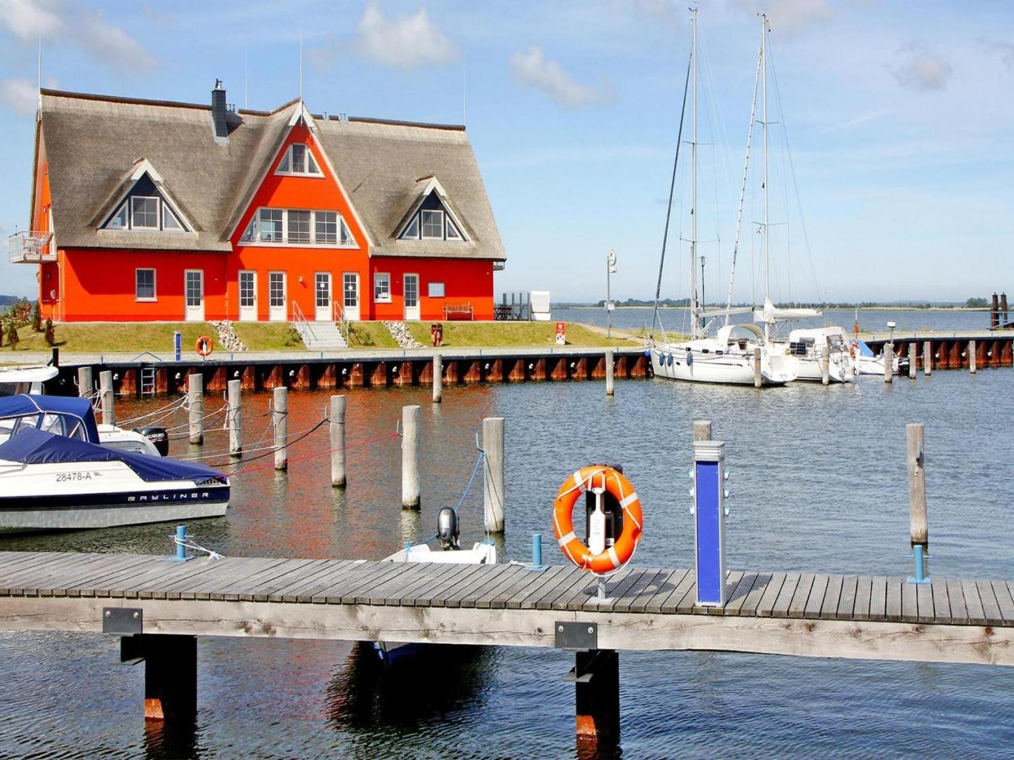 Doppelhaushaelfte Sprotte Am Breetzer Bodden In Vieregge Villa Bagian luar foto